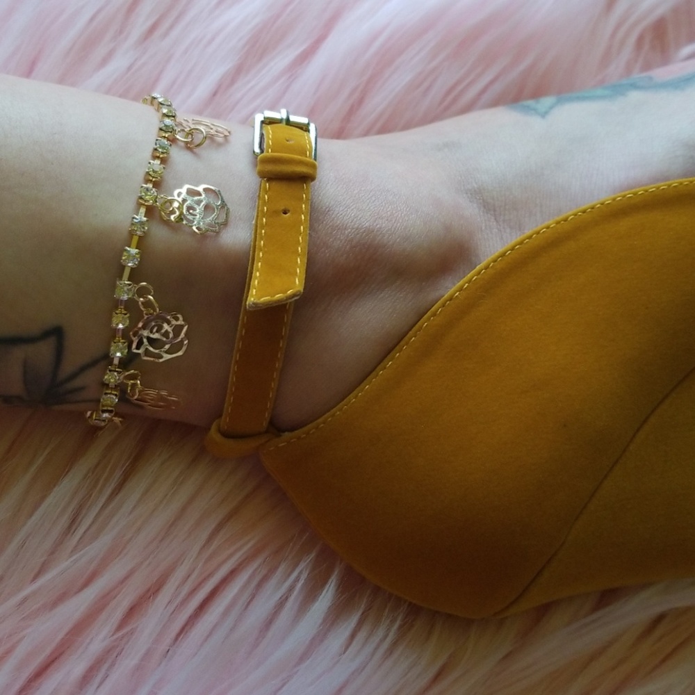 🌹 Gold Rhinestone Rose Anklet 🌹